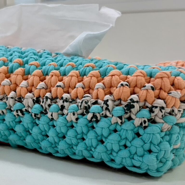 Image of Tissue Box Cover Orange Blue