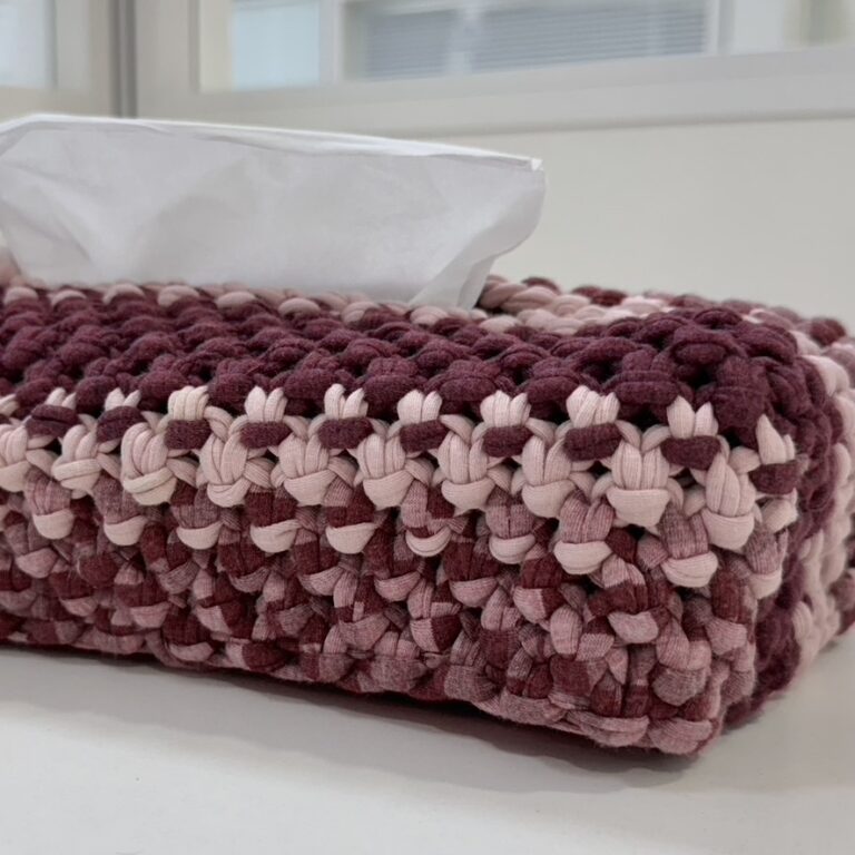 Tissue Box Cover Maroon Pink