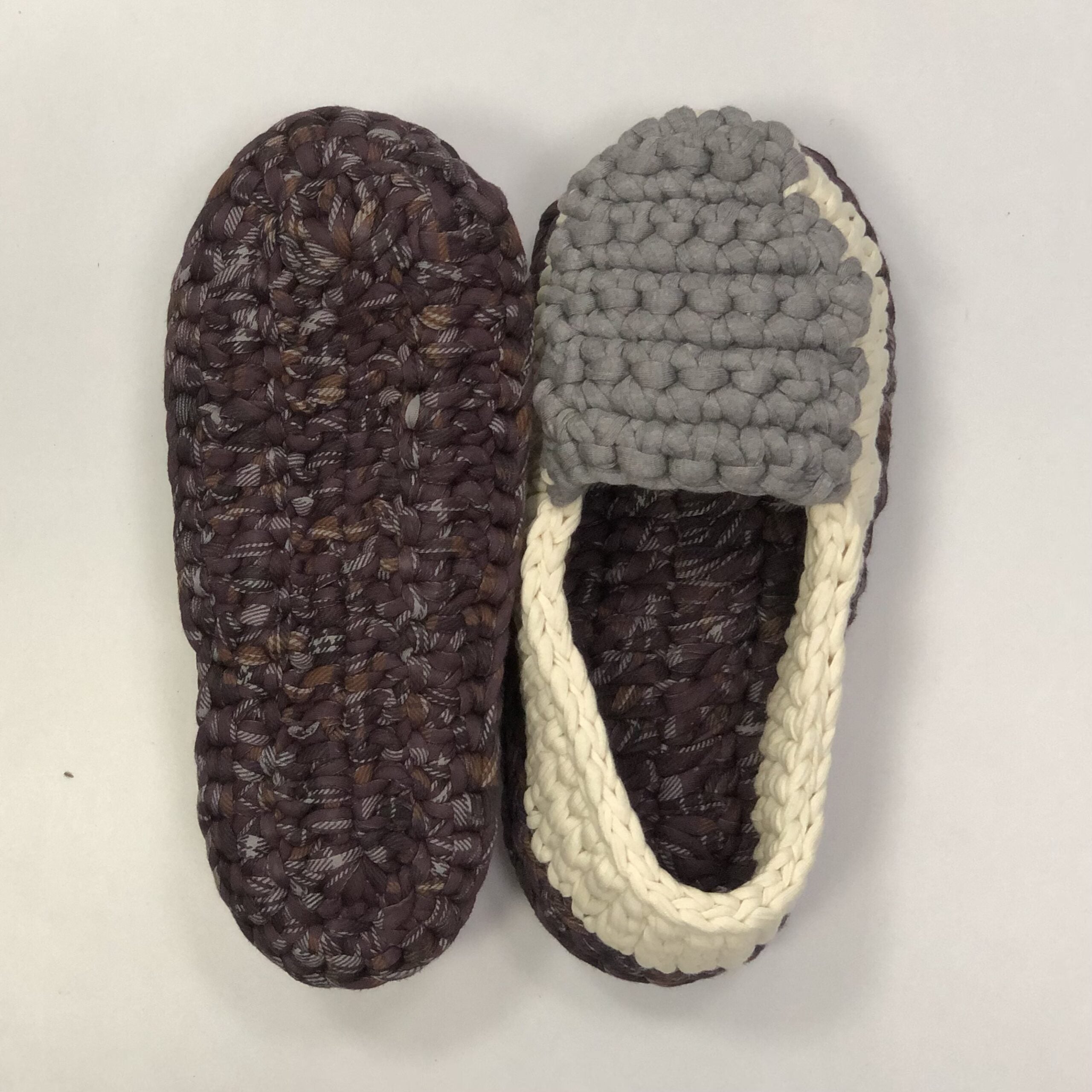 Image of Indoor Shoes Unisex Burgundy Grey Off white
