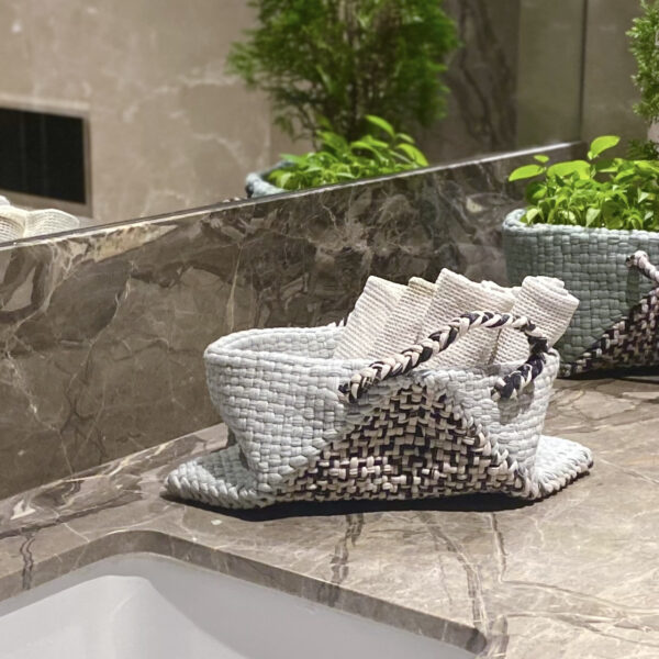 Image of Planter bag | Size: small | Mint, Charcoal
