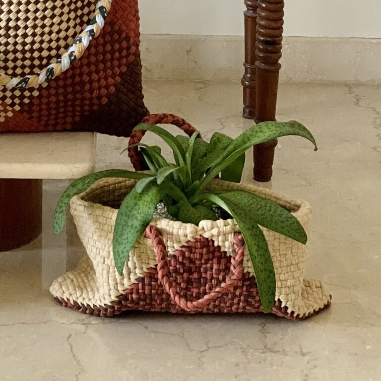 Image of Planter bag | Size: small | Light Beige, Brown