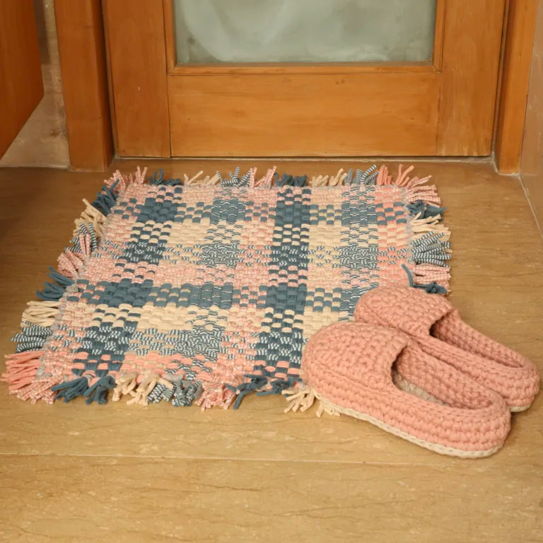 Image of Indoor Shoes Unisex Pink