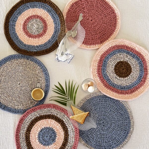 Image of Set of 6 Round Crochet Placemats / Dining Mats Pink, Denim blue, Brown, Beige, Navy, Off white