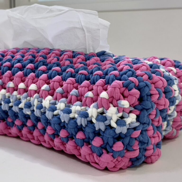 Image of Tissue Box Cover Pink Royal Blue