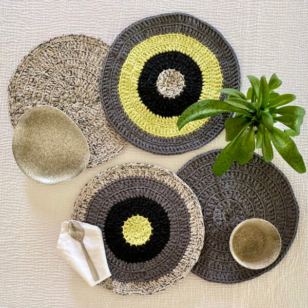 Image of Set of 4 Round Crochet Placemats / Mats Dining ey Lime Ecru Green