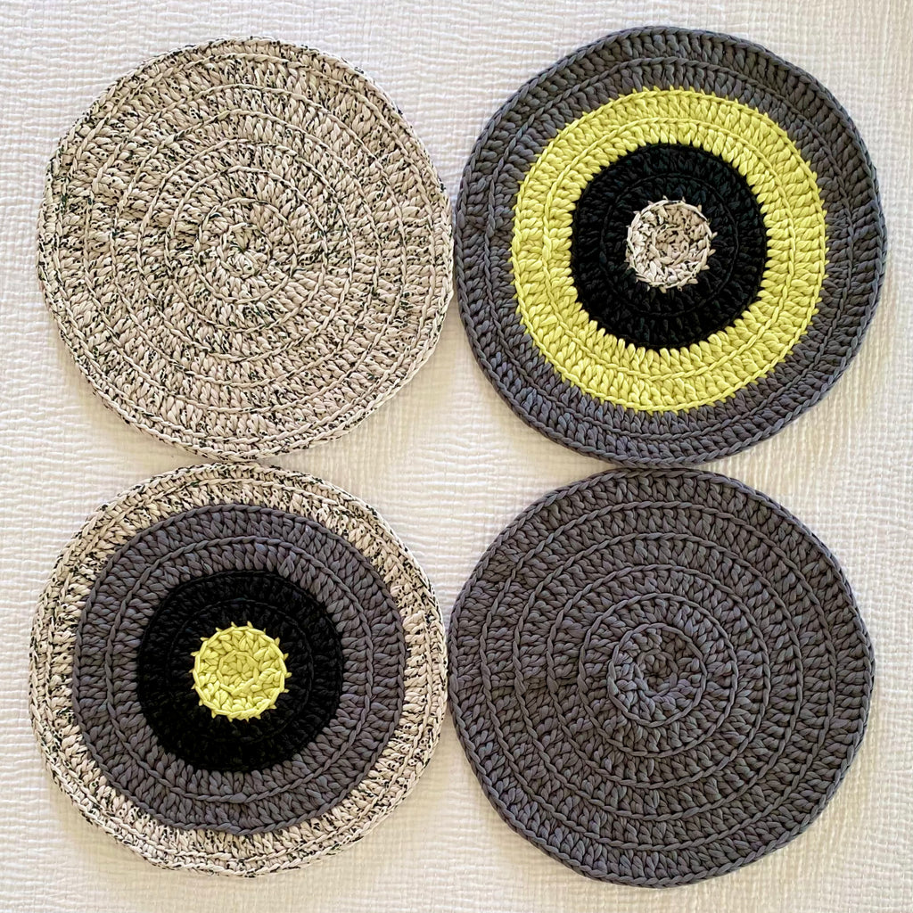 Set of 4 Round Crochet Placemats / Mats Dining ey Lime Ecru Green