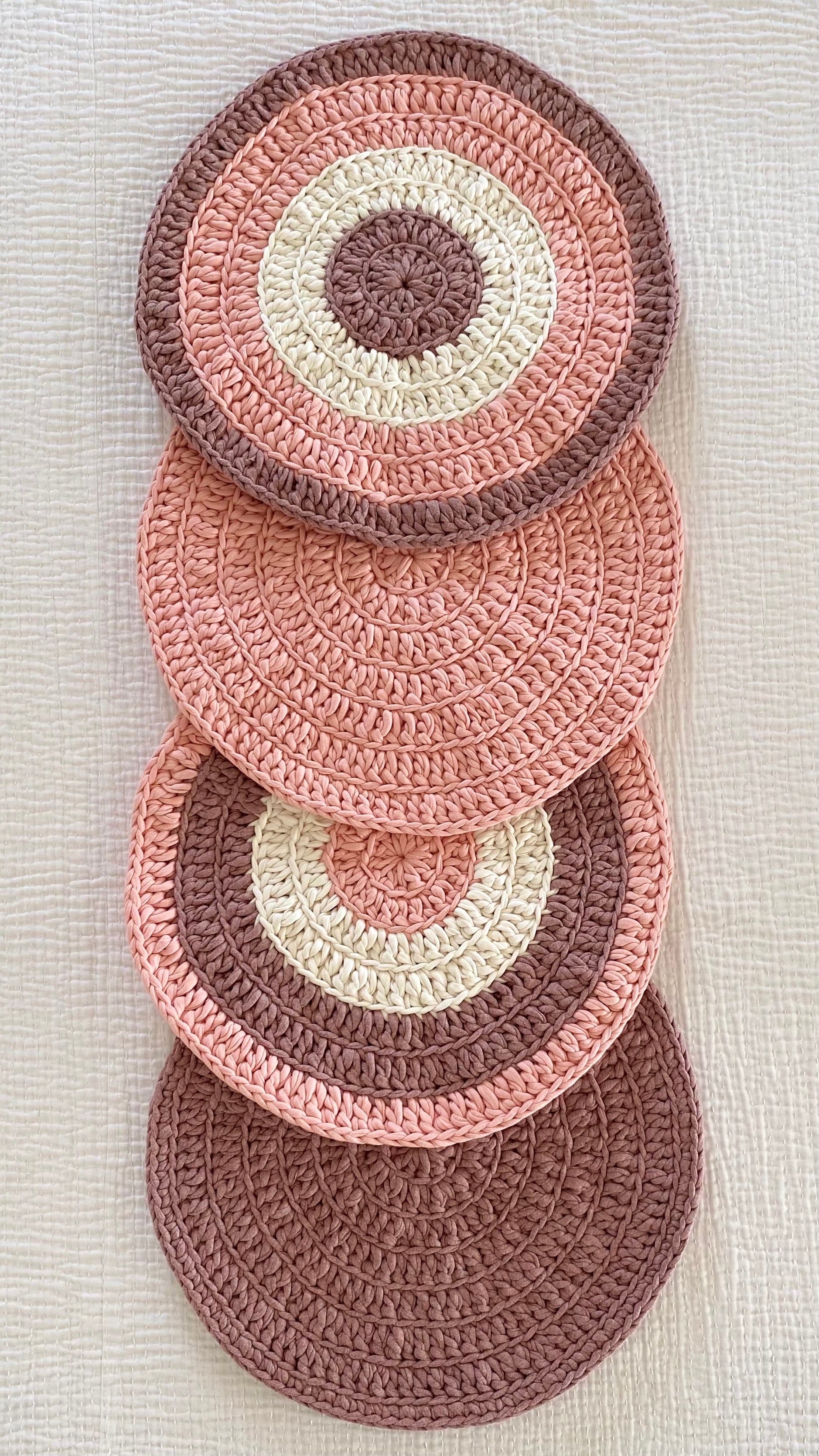Image of Set of 4 Round Crochet Placemats / Dining Mats Peach Light Brown