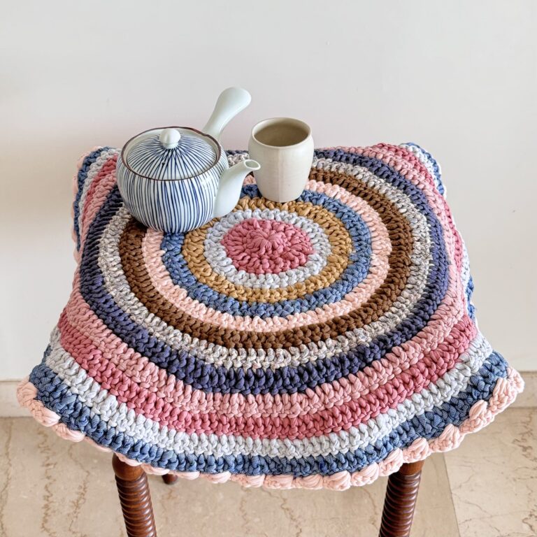 Image of Round Crochet Floor Rug Pink, Denim blue, Brown, Beige, Navy, Off white
