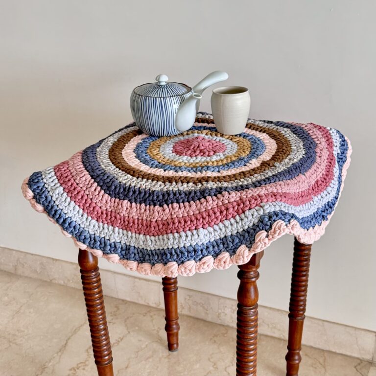 Image of Round Crochet Floor Rug Pink, Denim blue, Brown, Beige, Navy, Off white
