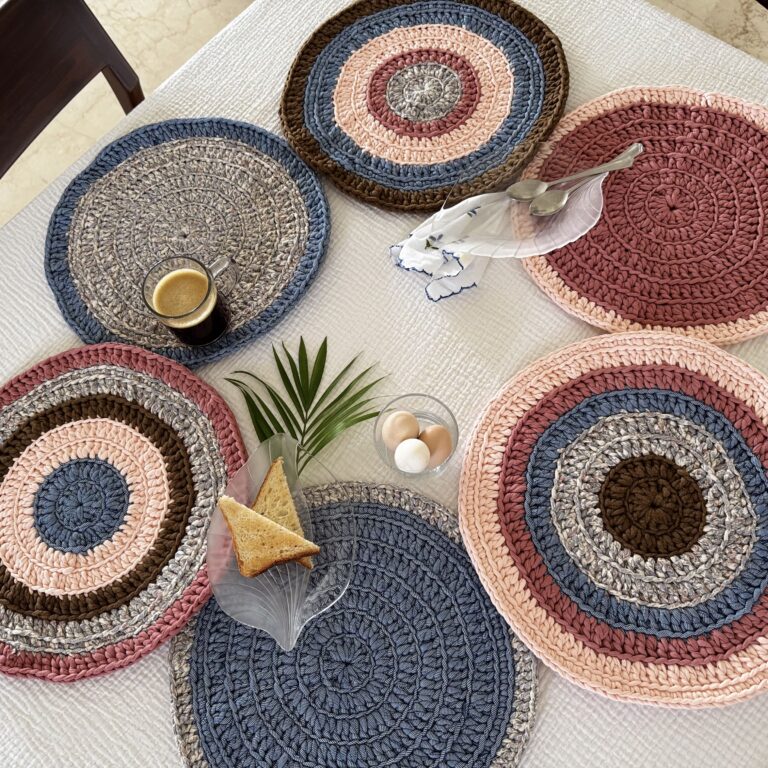 Image of Set of 6 Round Crochet Placemats / Dining Mats Pink, Denim blue, Brown, Beige, Navy, Off white