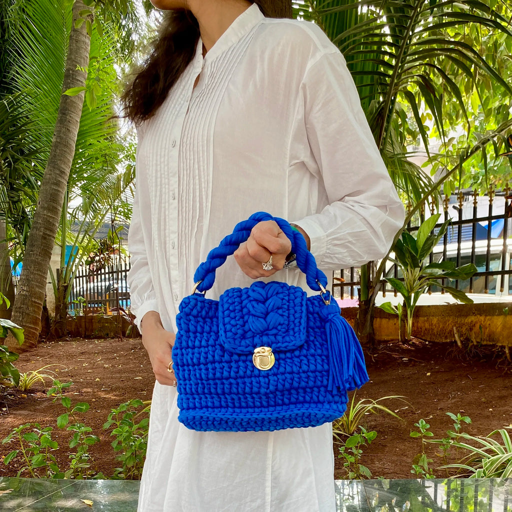 Crochet purse Royal Blue | Hand carry