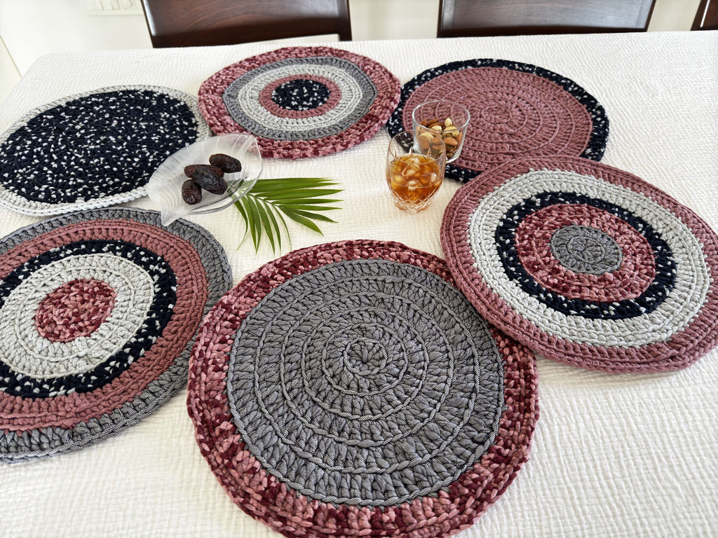 Set of 6 Round Crochet Placemats / Dining Mats Old rose, Grey, Burgundy, Silver grey, Navy