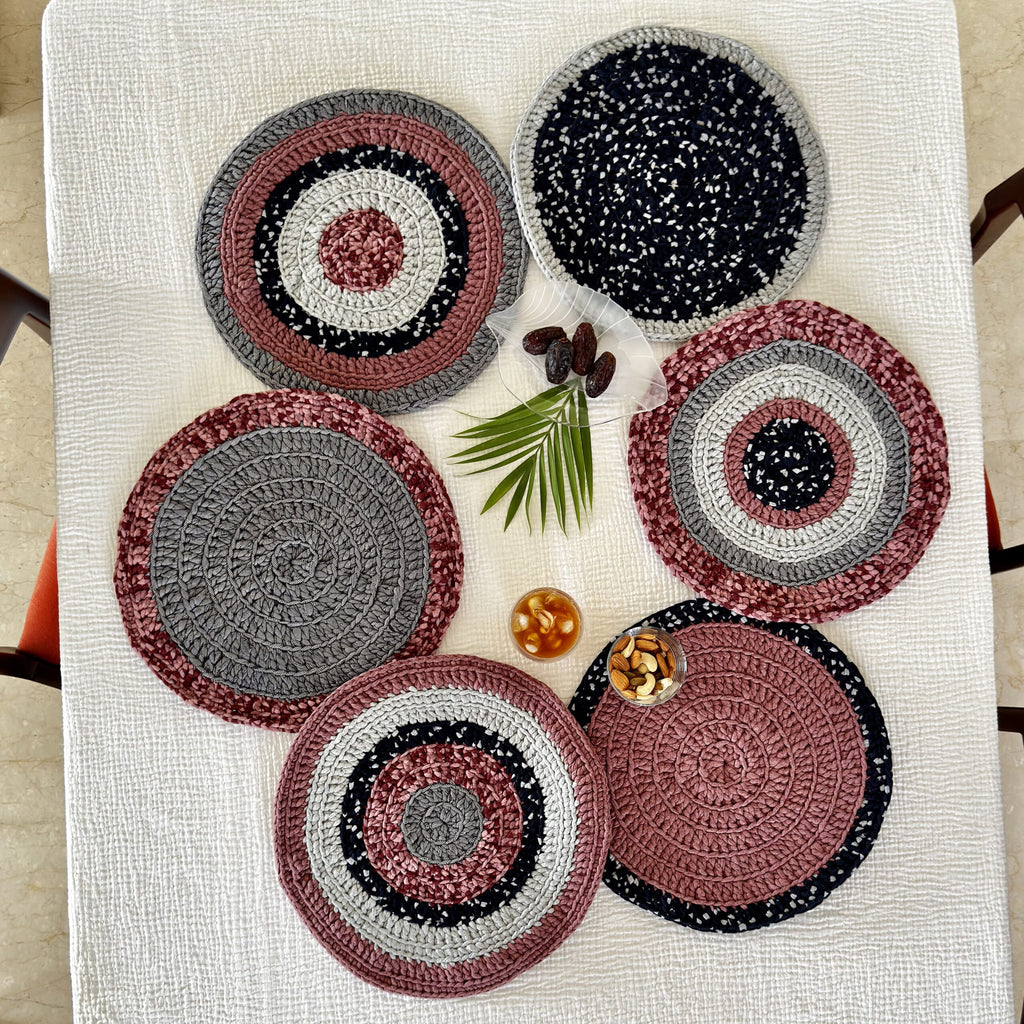 Set of 6 Round Crochet Placemats / Dining Mats Old rose, Grey, Burgundy, Silver grey, Navy