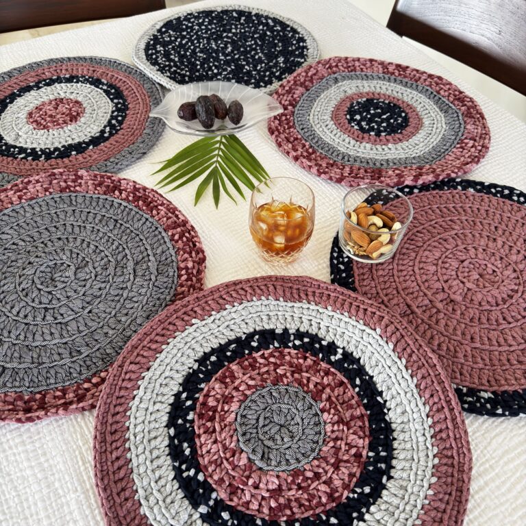Image of Set of 6 Round Crochet Placemats / Dining Mats Old rose, Grey, Burgundy, Silver grey, Navy